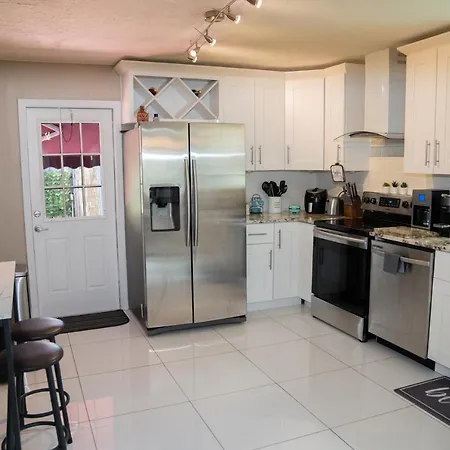 Light & Cozy House In Pompano Beach - Bbq, Patio, Parking Exterior photo