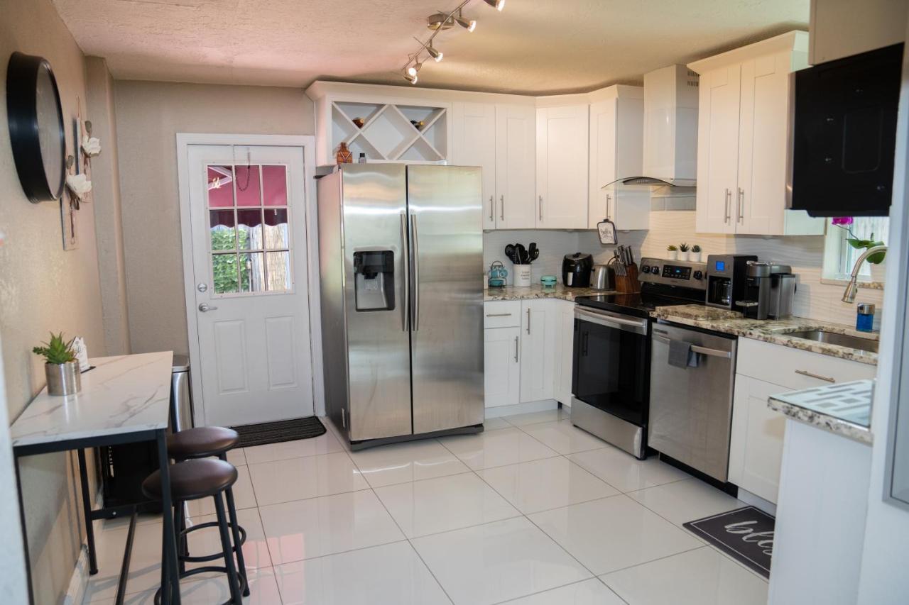 Light & Cozy House In Pompano - Bbq, Patio, Parking *
