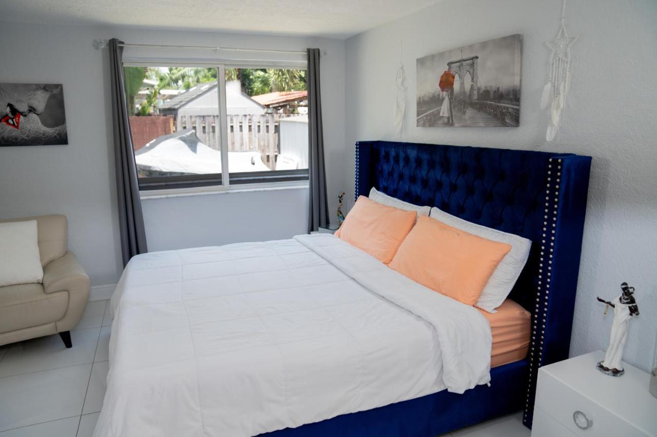 Holiday home Light & Cozy House In Pompano - Bbq, Patio, Parking