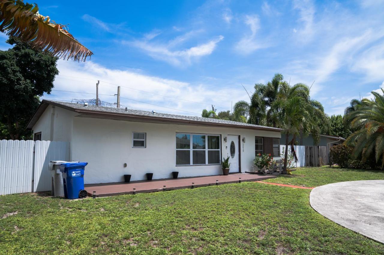 Light & Cozy House In Pompano - Bbq, Patio, Parking * Pompano Beach